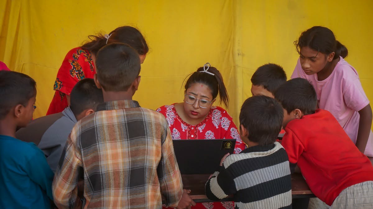 होल्डिङ सेन्टरका ५२ बालबालिका आजदेखि विद्यालय जाँदै