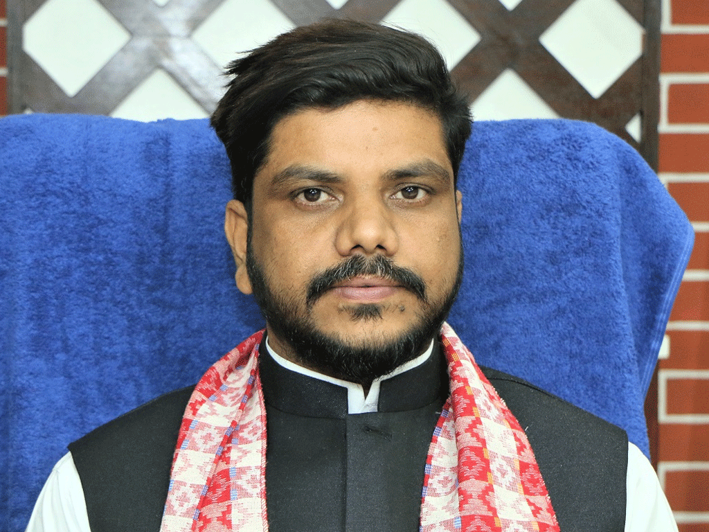 श्रमिक दिवसको अवसरमा मन्त्री यादवद्वारा तीन वटा कामको घोषणा