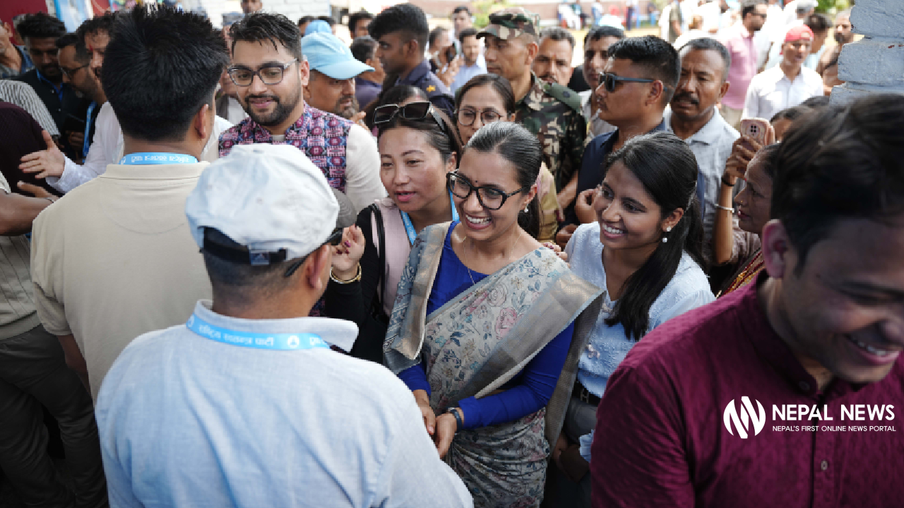 पदाधिकारी निर्वाचनमा मन्त्रीदेखि सांसदसम्म भोट माग्दै [फोटो फिचर]