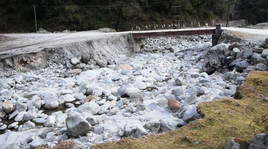 नदीजन्य पदार्थ उत्खनन रोक