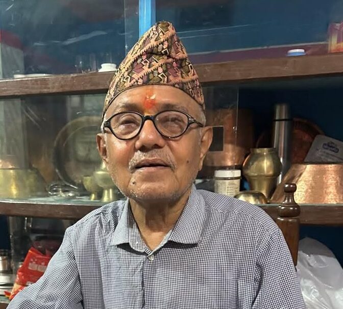 गिरिराज आचार्य