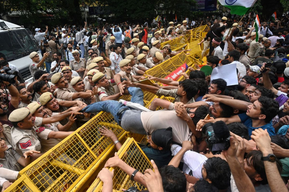जन्तरमन्तरमा सुरक्षा कडा, दिल्लीका १६ मेट्रो स्टेशन बन्द