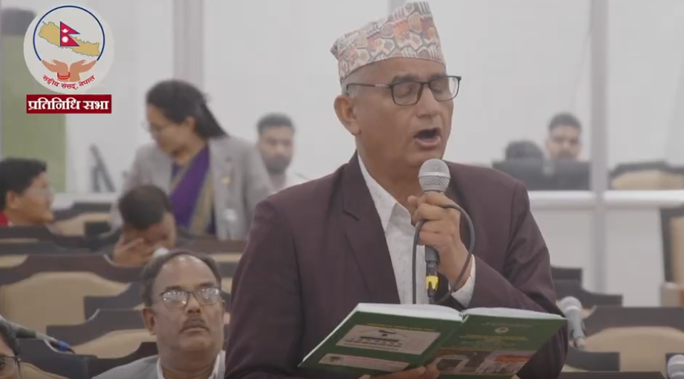 सरकार अधिनायकवादी चिन्तनबाट अगाडि बढिरहेको छ : गुरु बराल