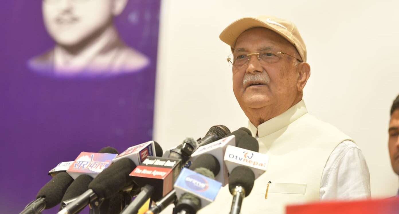लोकतान्त्रिक परिवर्तनको अगुवाइ राजनीतिक दलबाटै भएको हो : अध्यक्ष ओली