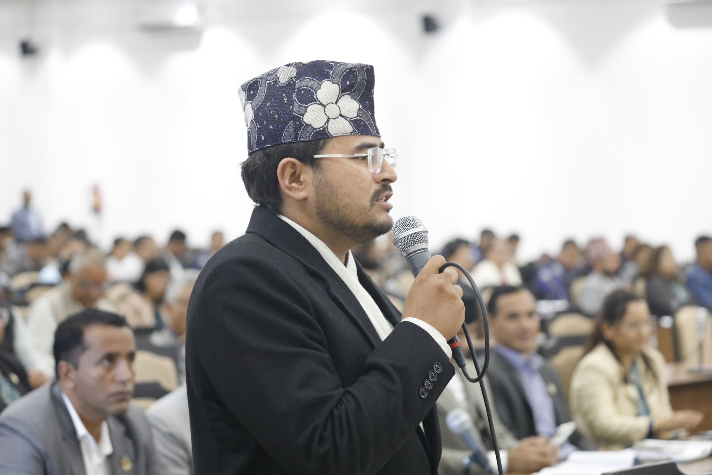 सुकुम्बासी समस्या तत्काल समाधान गर्न सांसदहरूको माग