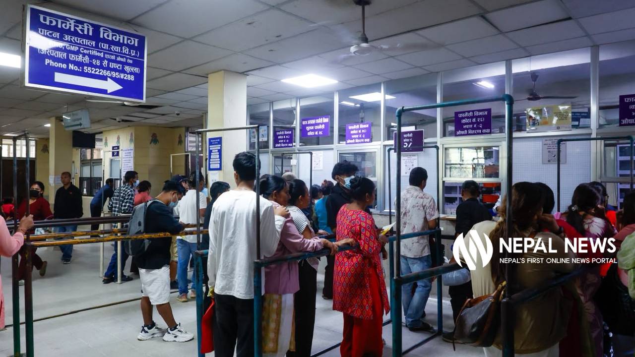 चिकित्सकहरूको आन्दोलनका कारण सेवा प्रभावित ललितपुरस्थित पाटन अस्पताल [फोटो फिचर]