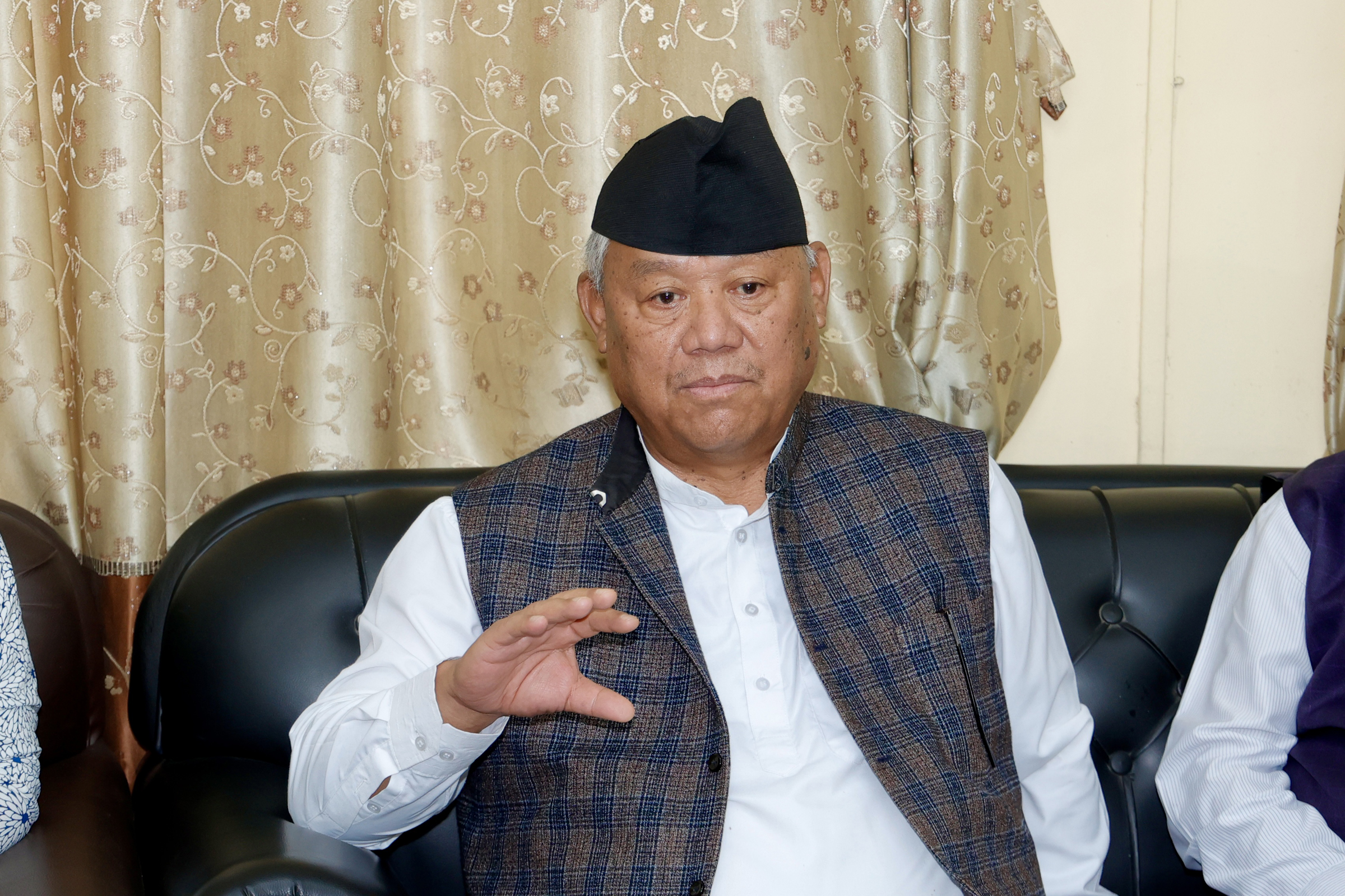 मुलुकलाई केन्द्रमा राखेर प्रमुख प्रतिपक्षीको भूमिका निर्वाह गर्छौँ : आङ्देम्बे