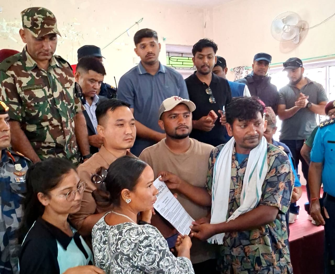 मिटरब्याजपीडितसँग वार्ता गर्न गृहमन्त्री पुगे निजगढ
